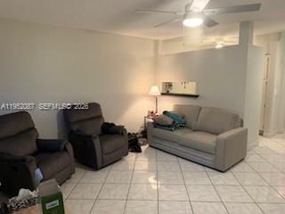 900 SW 11th Ave, Unit 4C, Hallandale Beach, FL 33009 Photo