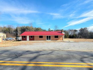 3070 Long Island Road, Gladys, VA 24554