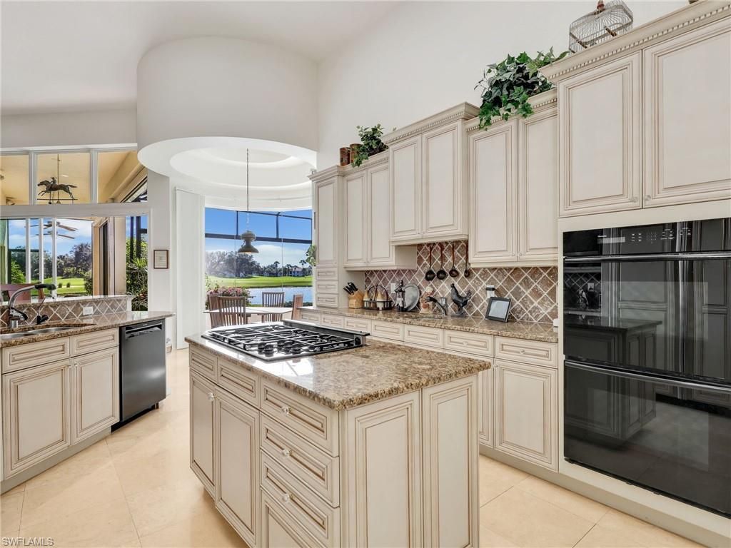 2984 Saint Barnabas Ct, Naples, FL 34105 Photo