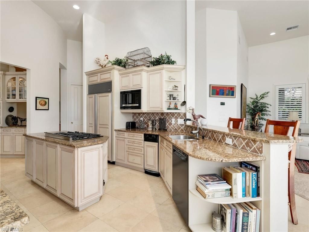 2984 Saint Barnabas Ct, Naples, FL 34105 Photo