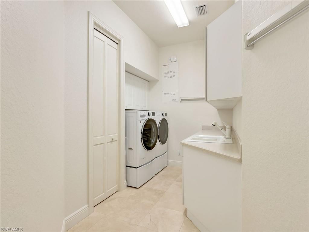 2984 Saint Barnabas Ct, Naples, FL 34105 Photo