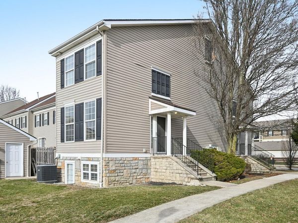 6395 Nottinghill Trail Drive, Canal Winchester, OH 43110