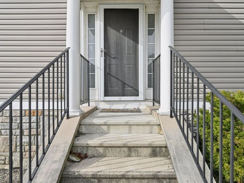 6395 Nottinghill Trail Drive, Canal Winchester, OH 43110 Photo 3