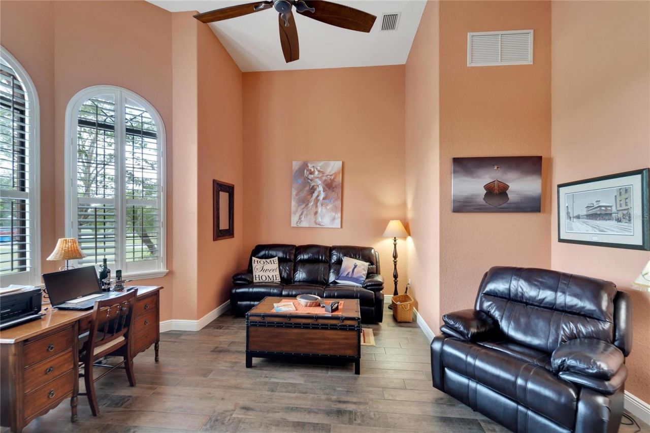 304 Hawk Talon Drive, Lithia, FL 33547 Photo