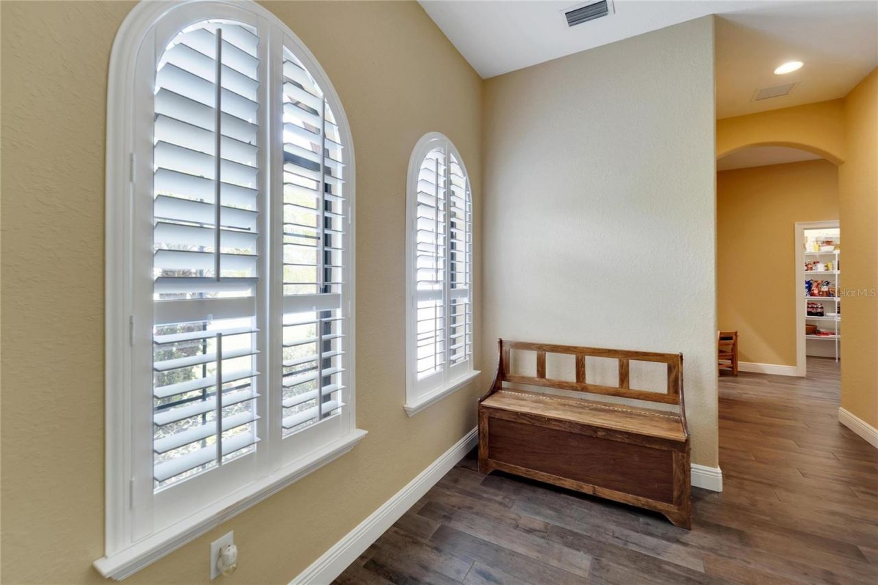 304 Hawk Talon Drive, Lithia, FL 33547 Photo