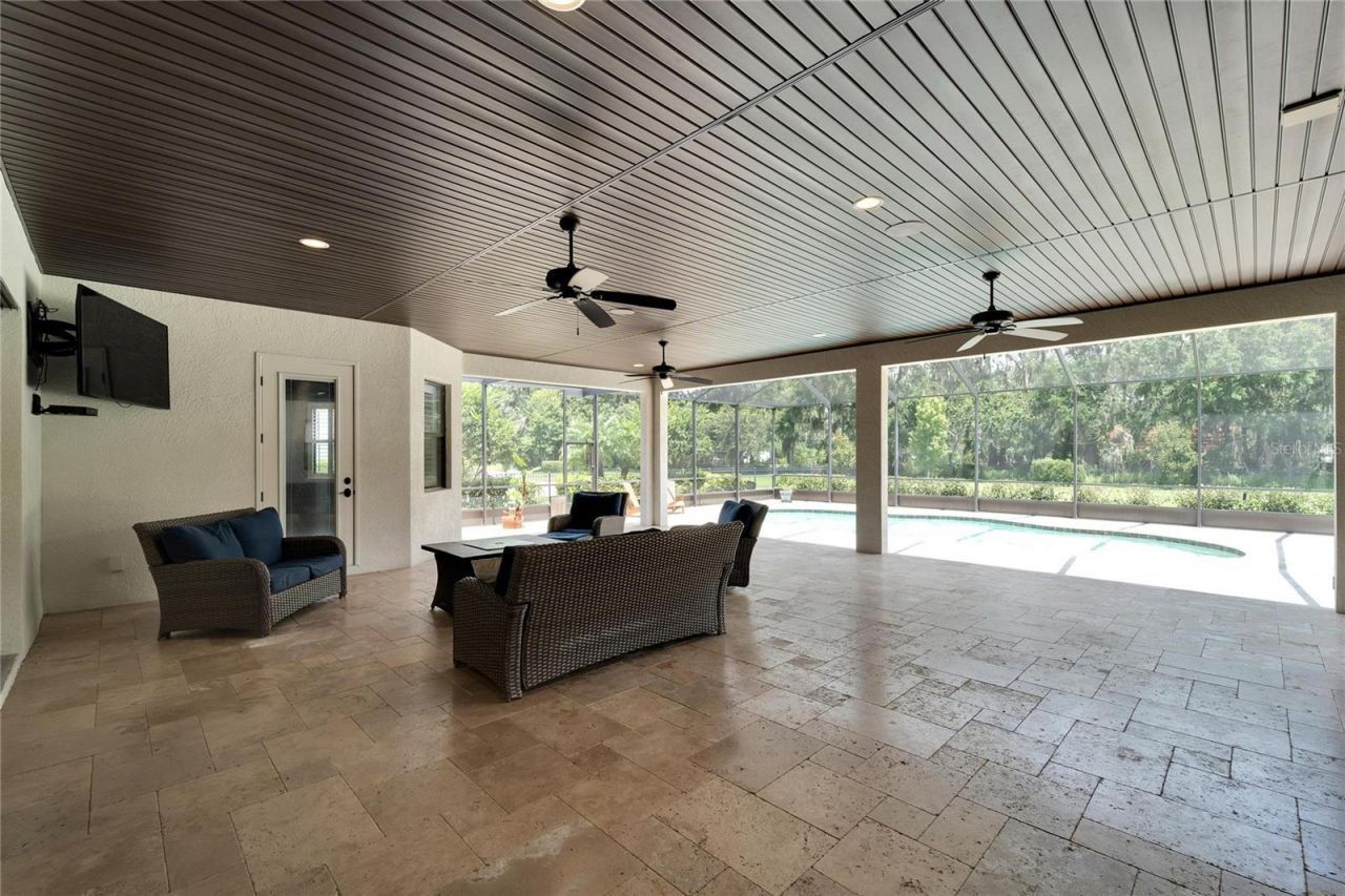 304 Hawk Talon Drive, Lithia, FL 33547 Photo