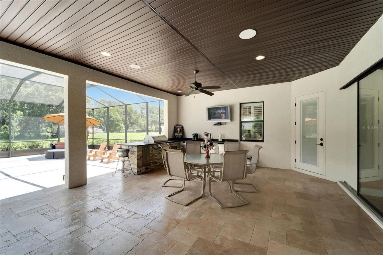 304 Hawk Talon Drive, Lithia, FL 33547 Photo