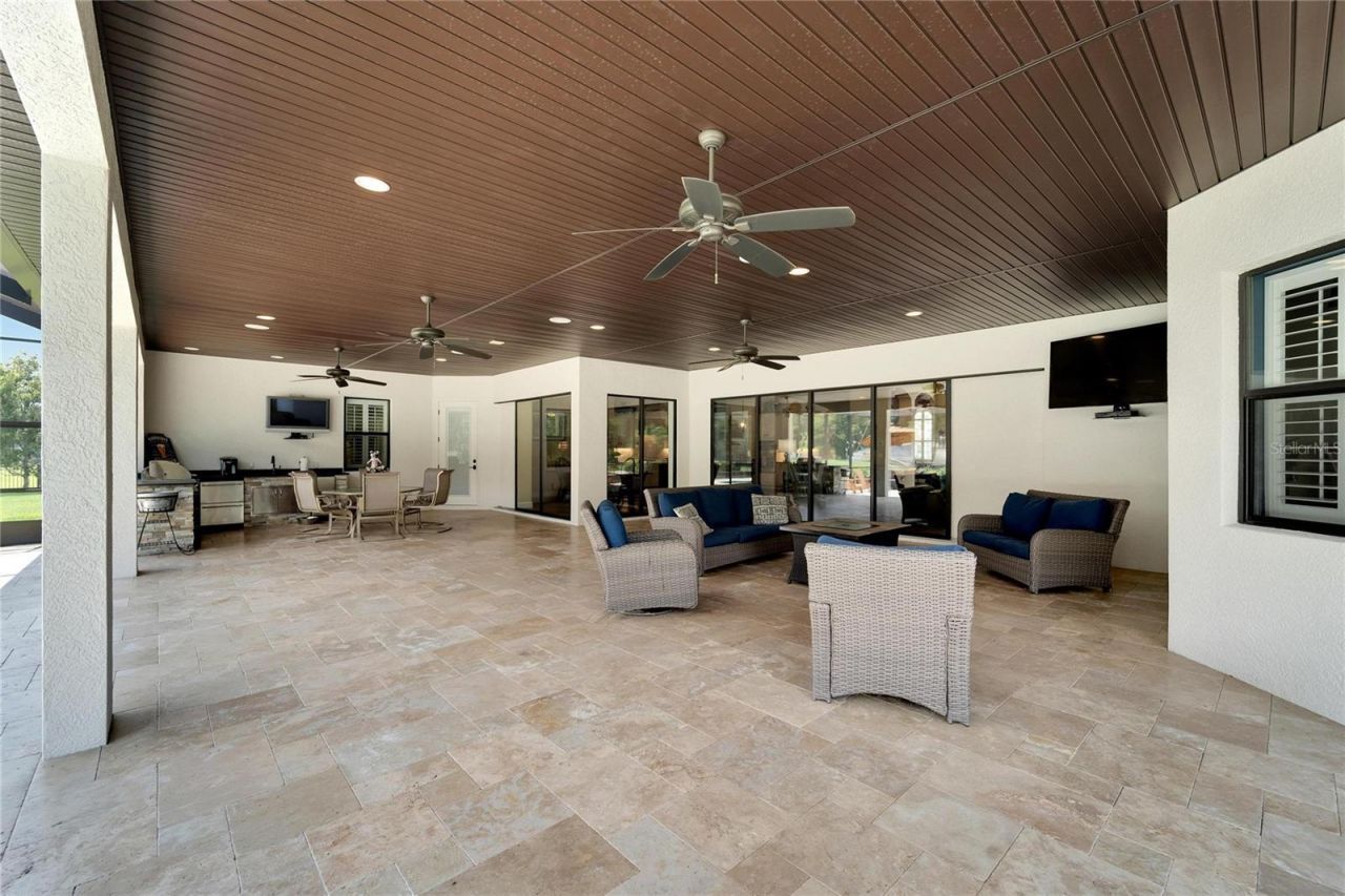 304 Hawk Talon Drive, Lithia, FL 33547 Photo