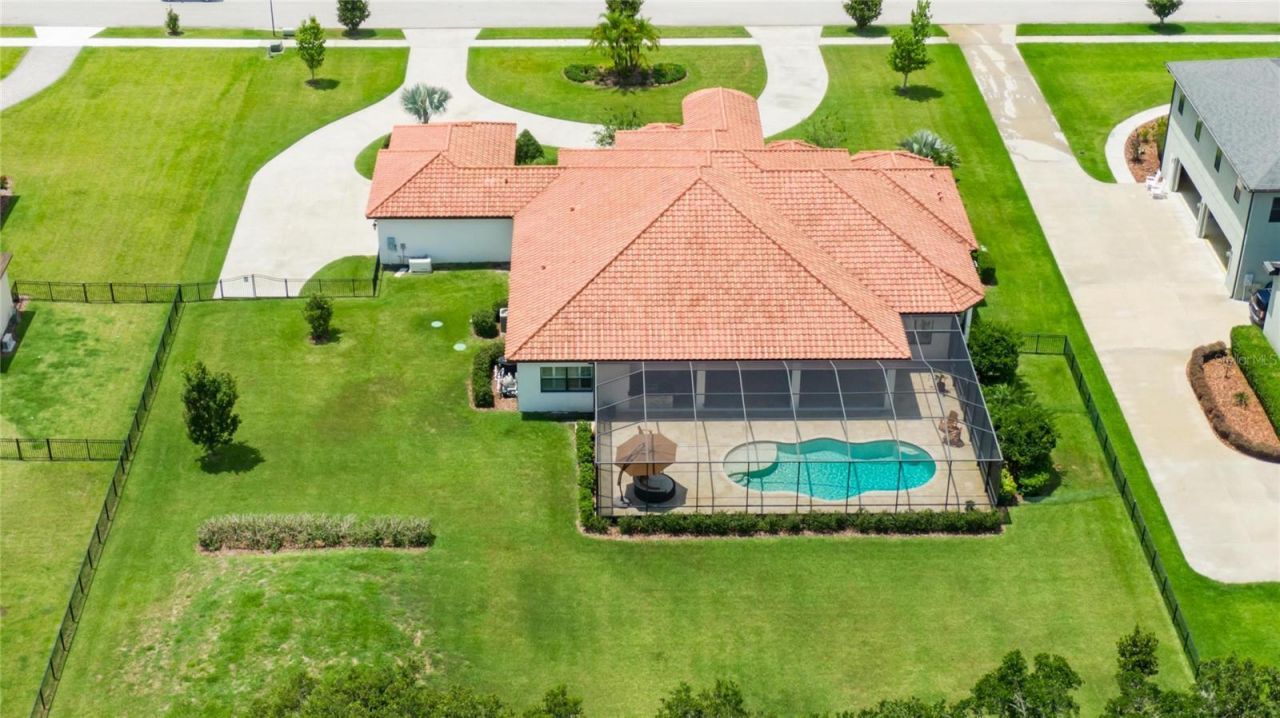 304 Hawk Talon Drive, Lithia, FL 33547 Photo