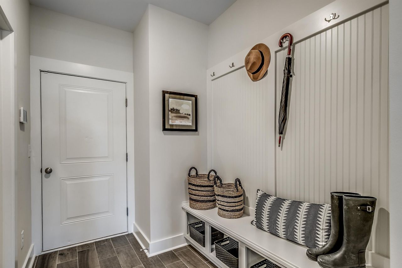 3068 Claredon St Photo 12