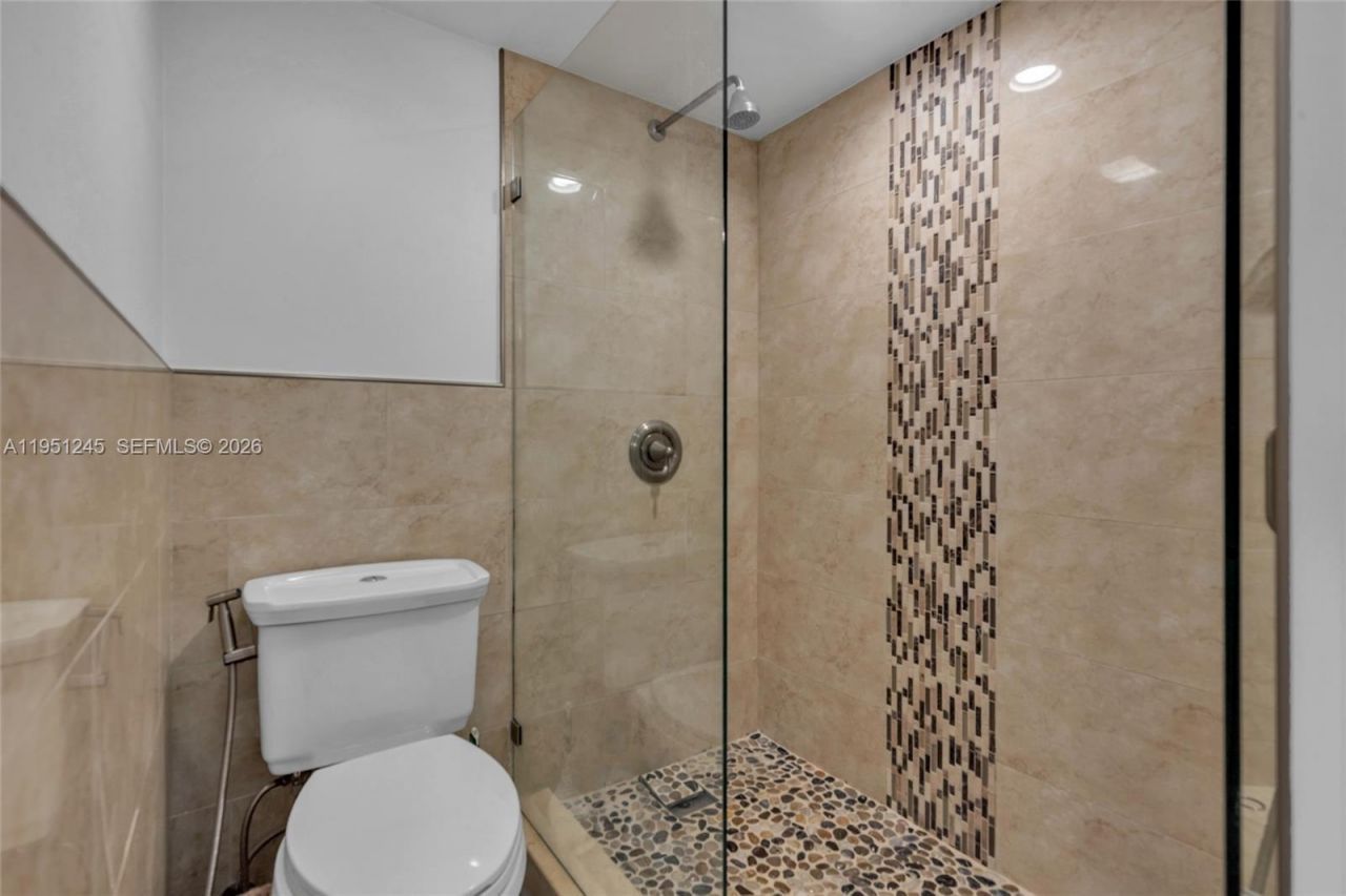 15539 N Miami Lakeway N, Unit 203-22, Miami Lakes, FL 33014 Photo