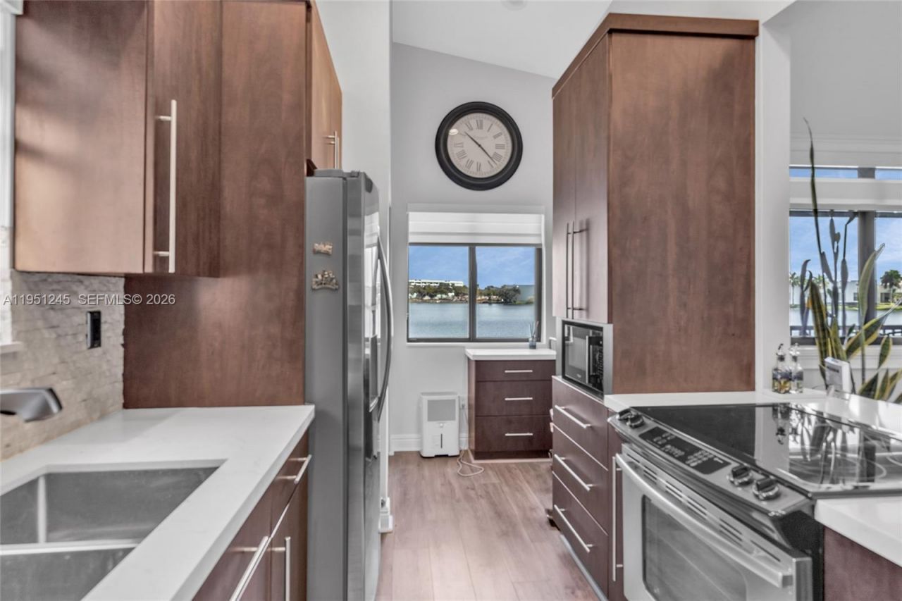 15539 N Miami Lakeway N, Unit 203-22, Miami Lakes, FL 33014 Photo