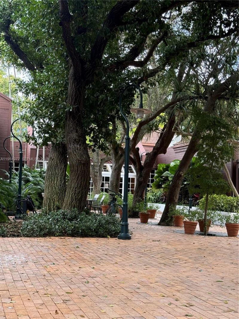 4000 Towerside Ter, Unit 1704, Miami, FL 33138 Photo