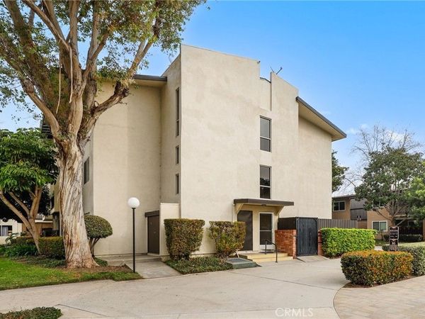 12200 Montecito Road, Unit D301, Seal Beach, CA 90740