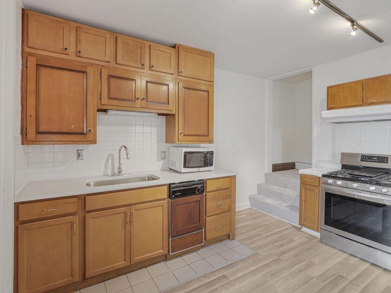 1858 S 5th Street, Columbus, OH 43207 Photo 13