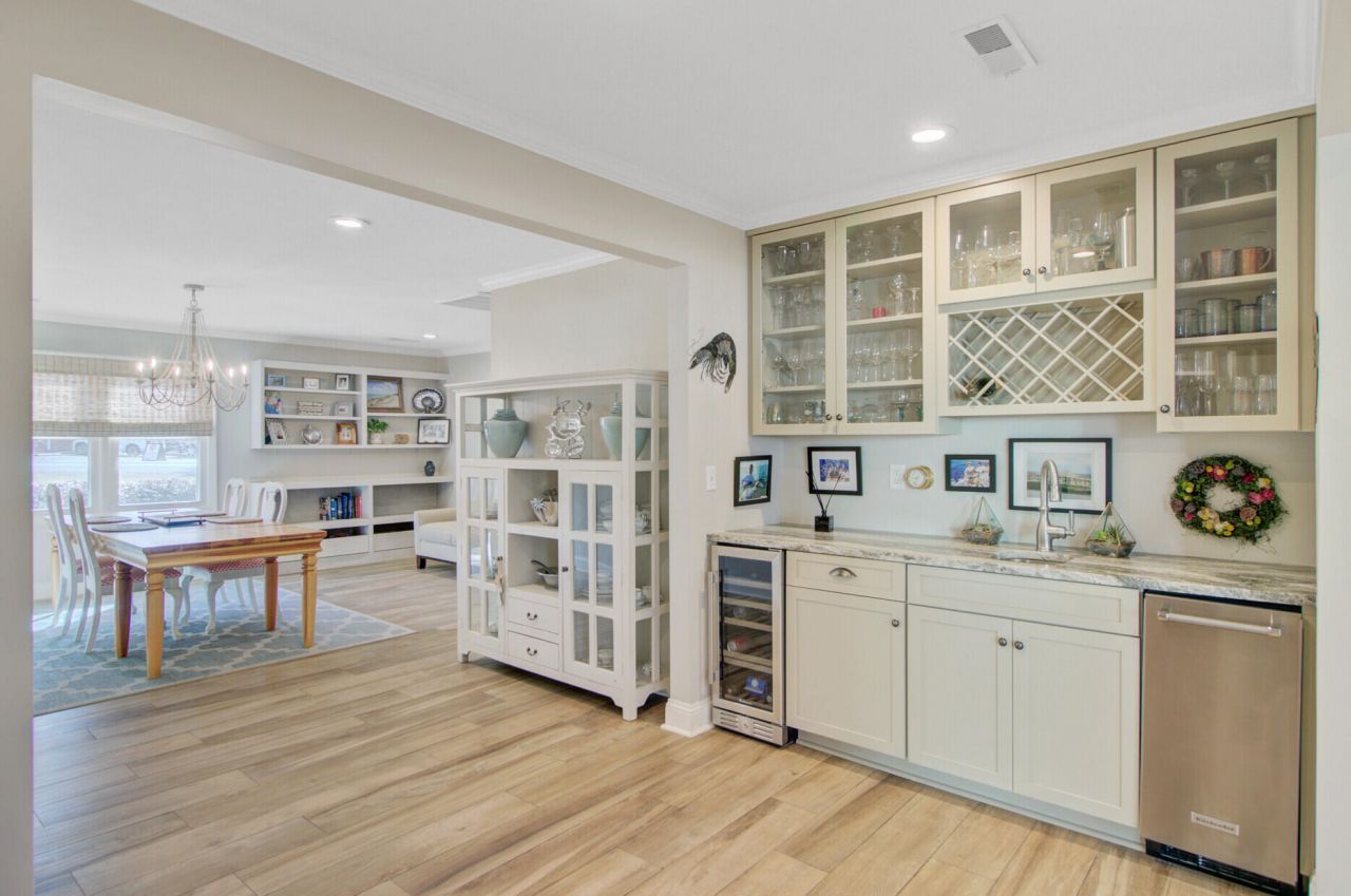 8 Vincent Drive Photo 28