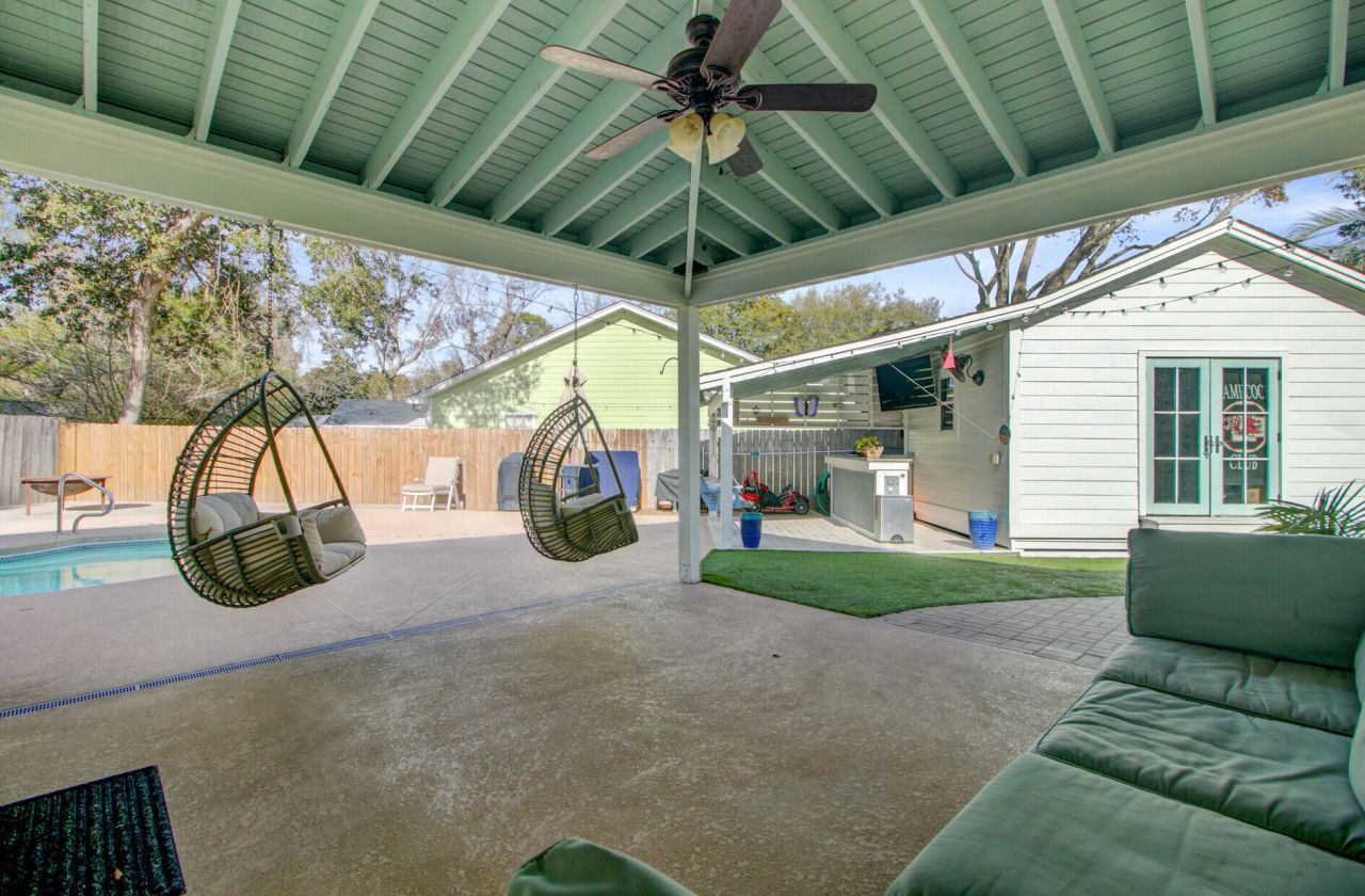 8 Vincent Drive Photo 47