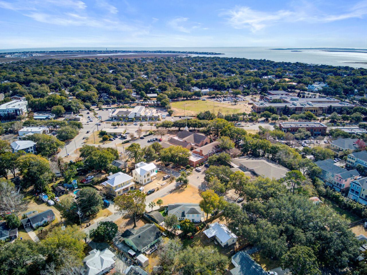 8 Vincent Drive Photo 61