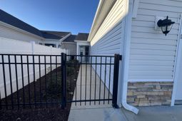 736 Salerno Circle photo 4