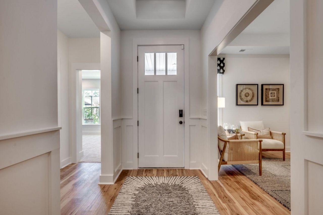 2634 Whitehorn Way Photo 8