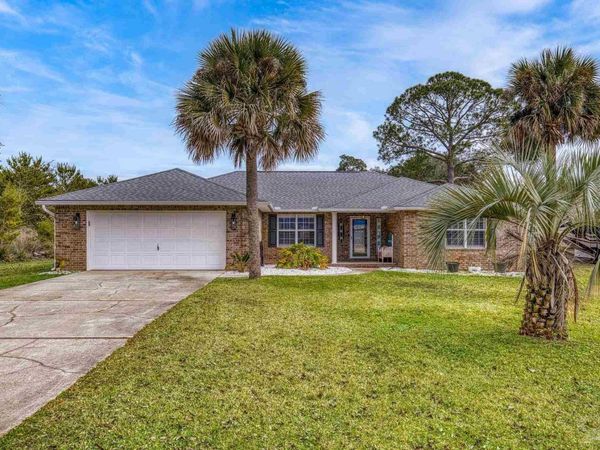 1788 Commander Harvey Ln, Navarre, FL 32566