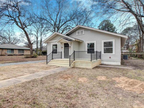 1815 Scott, Conway, AR 72034