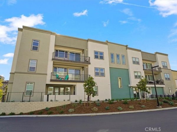 27410 N Merlin, Unit 205, Valencia, CA 91381