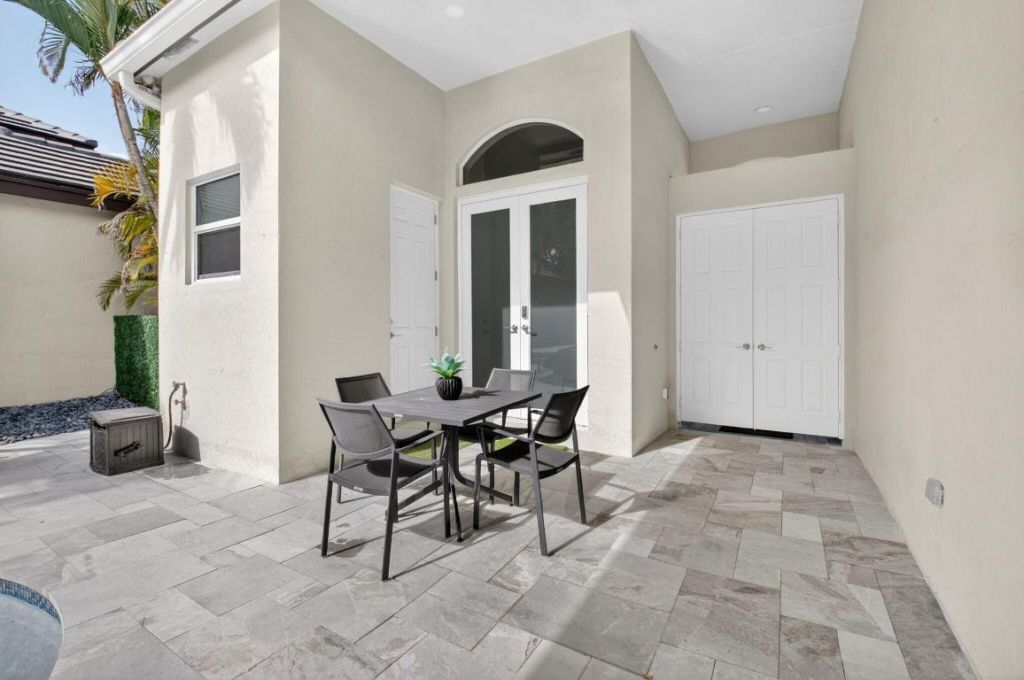 3344 NW 53rd Circle, Boca Raton, FL 33496 Photo