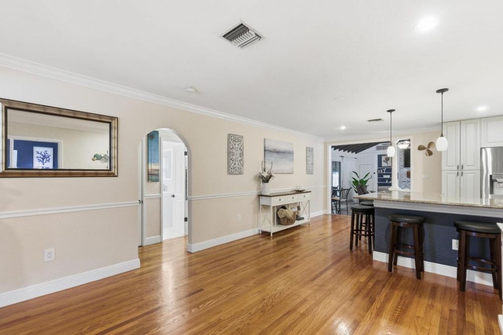 831 N Lakeside Drive, Lake Worth Beach, FL 33460 Photo