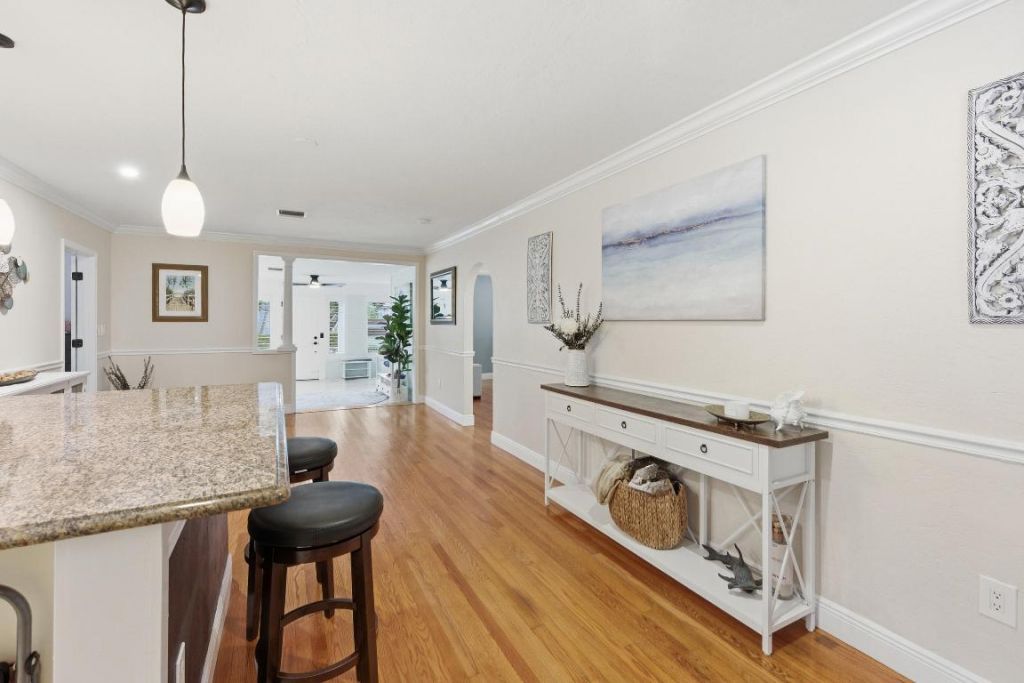 831 N Lakeside Drive, Lake Worth Beach, FL 33460 Photo