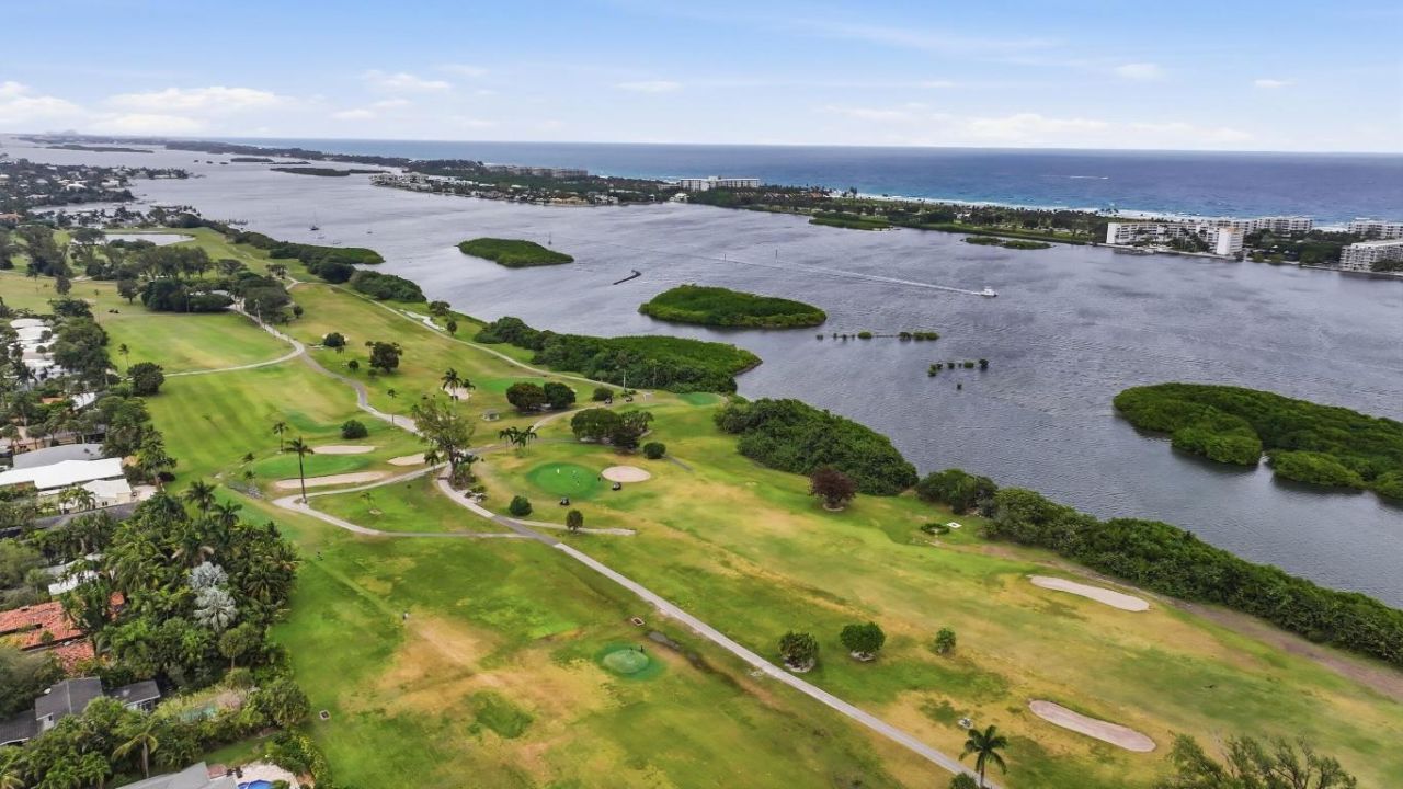 831 N Lakeside Drive, Lake Worth Beach, FL 33460 Photo