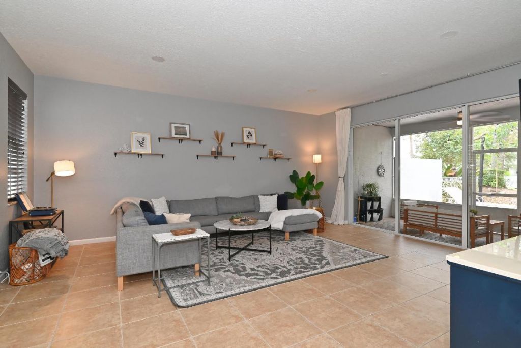 287 Berenger Walk, Royal Palm Beach, FL 33414 Photo