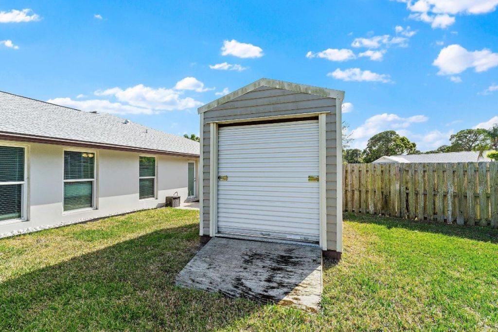 4147 Beech Avenue, Palm Beach Gardens, FL 33410 Photo