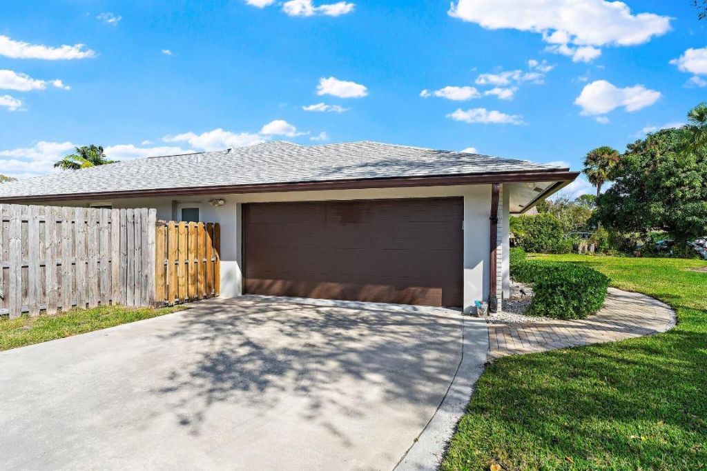 4147 Beech Avenue, Palm Beach Gardens, FL 33410 Photo