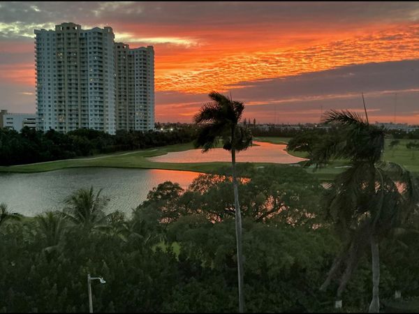 300 Diplomat Pkwy, Unit 705, Hallandale Beach, FL 33009