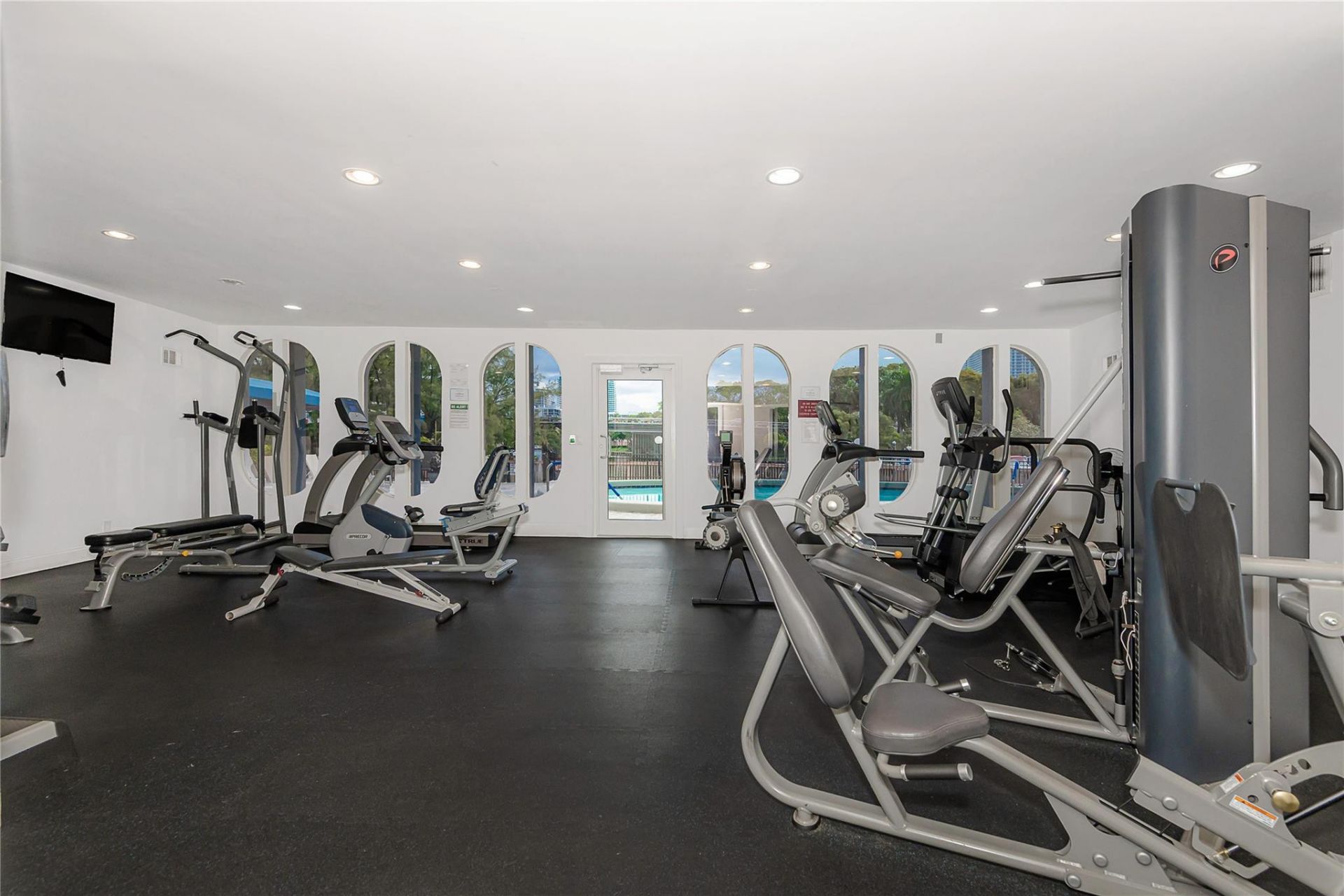 300 Diplomat Parkway, Unit 705, Hallandale Beach, FL 33009 Photo