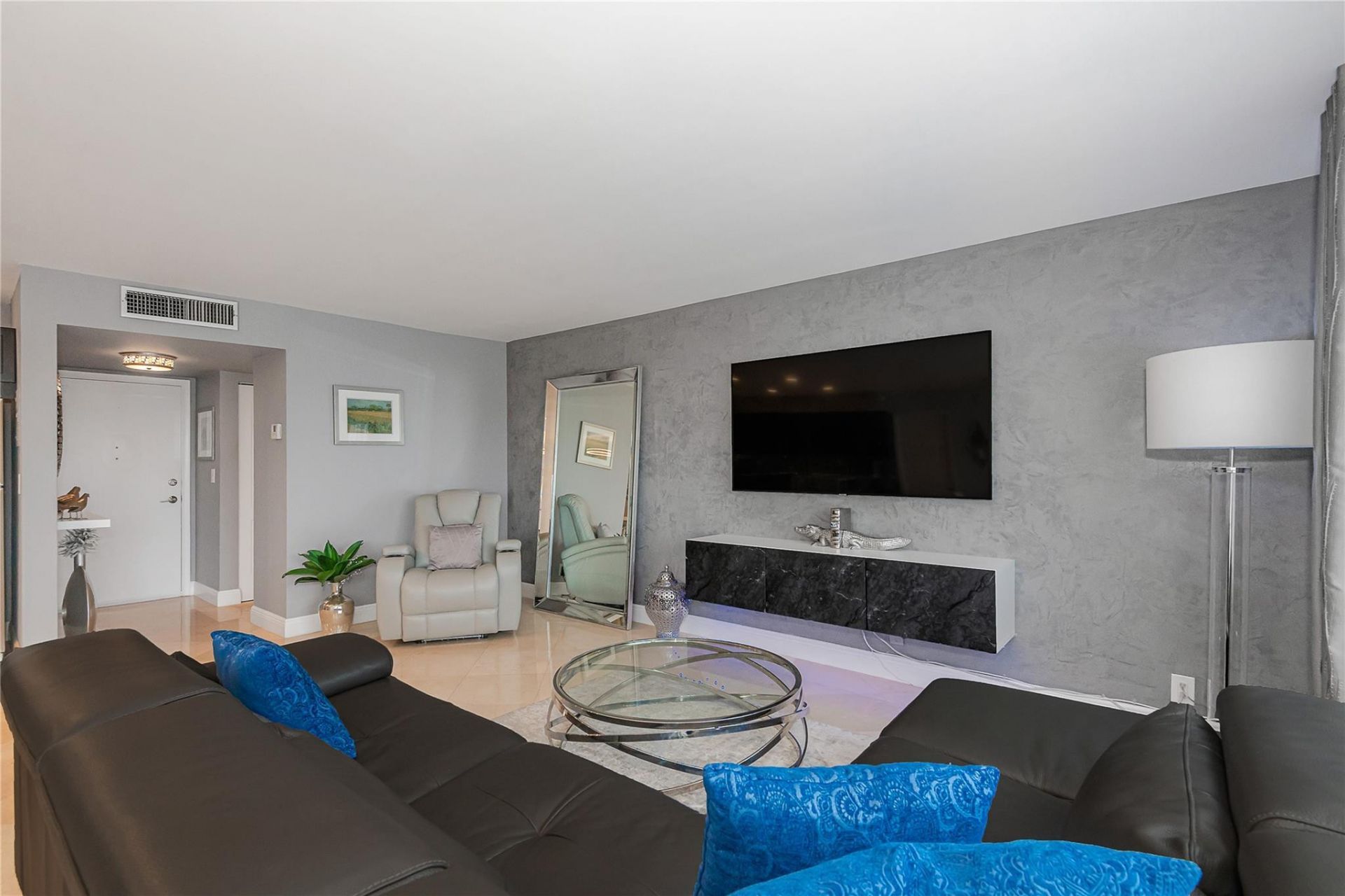 300 Diplomat Parkway, Unit 705, Hallandale Beach, FL 33009 Photo