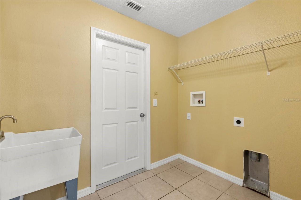 619 Rhodes Drive, Deland, FL 32720 Photo