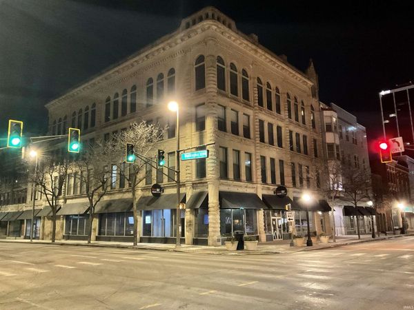 112 W Washington Boulevard, Unit 319, Fort Wayne, IN 46802