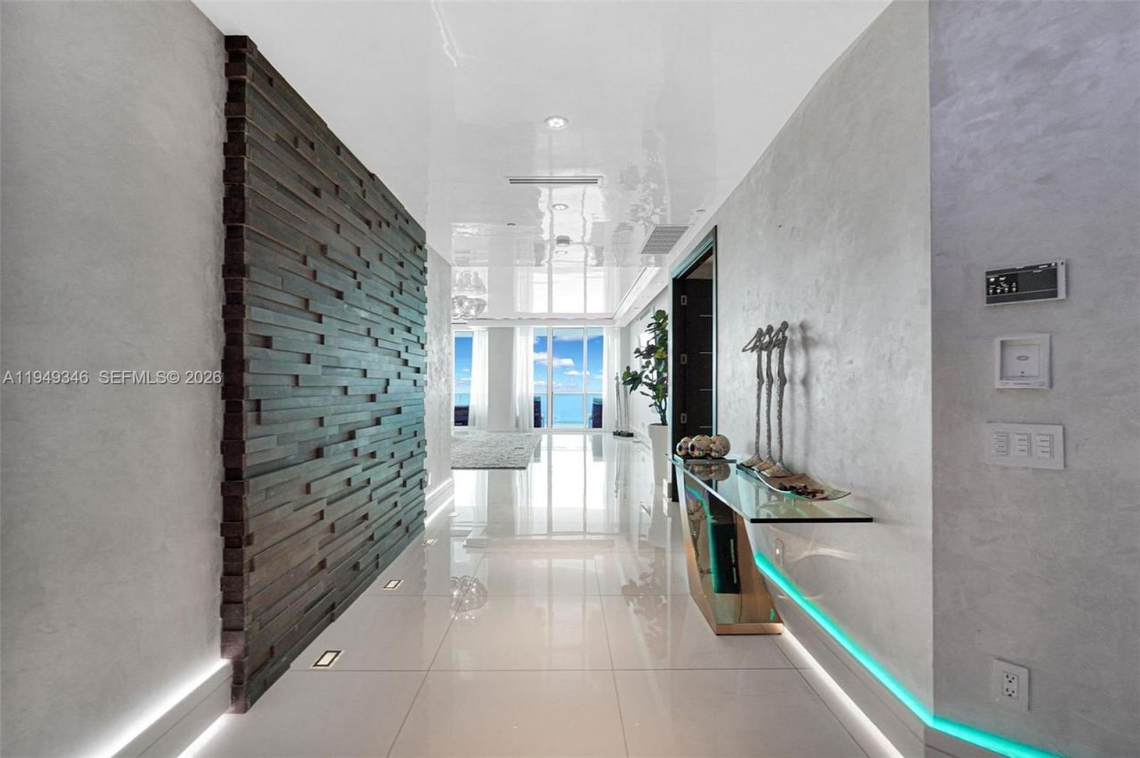 2711 S Ocean Drive, Unit 3704, Hollywood, FL 33019 Photo