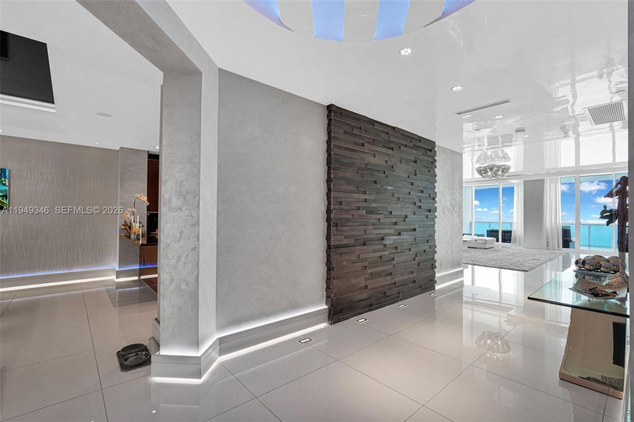 2711 S Ocean Drive, Unit 3704, Hollywood, FL 33019 Photo