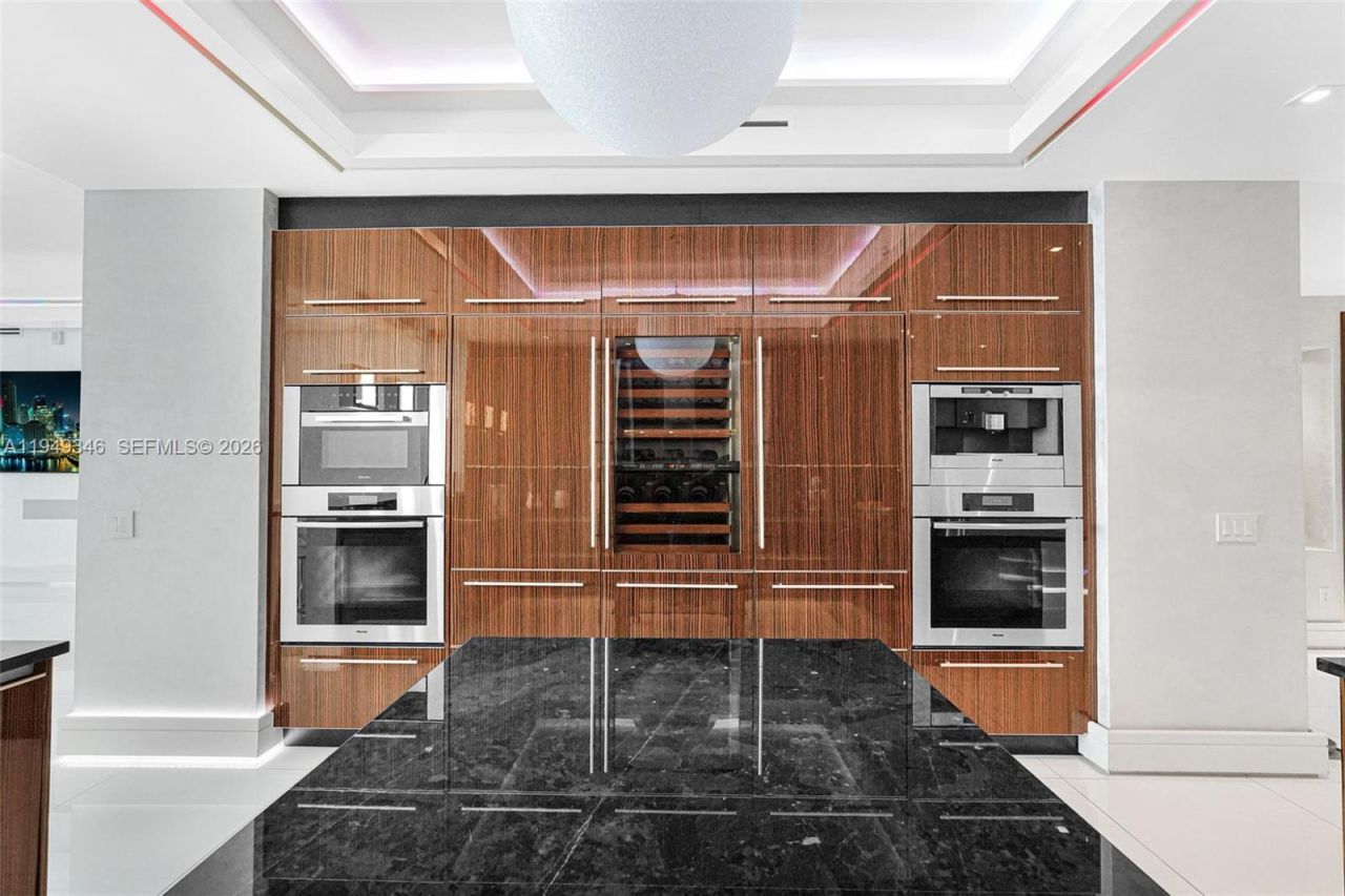 2711 S Ocean Drive, Unit 3704, Hollywood, FL 33019 Photo