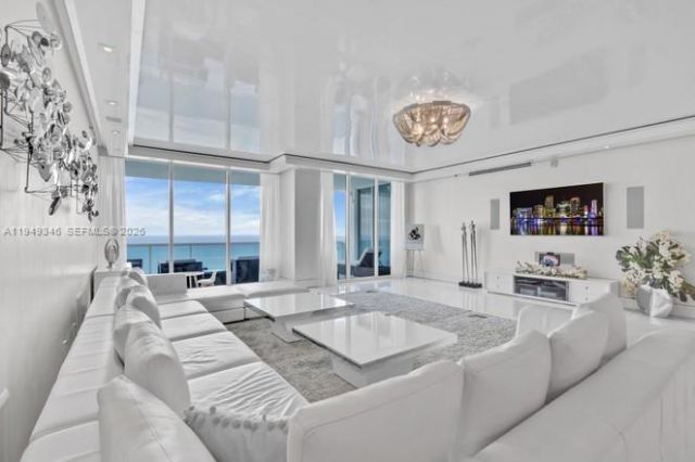 2711 S Ocean Drive, Unit 3704, Hollywood, FL 33019 Photo