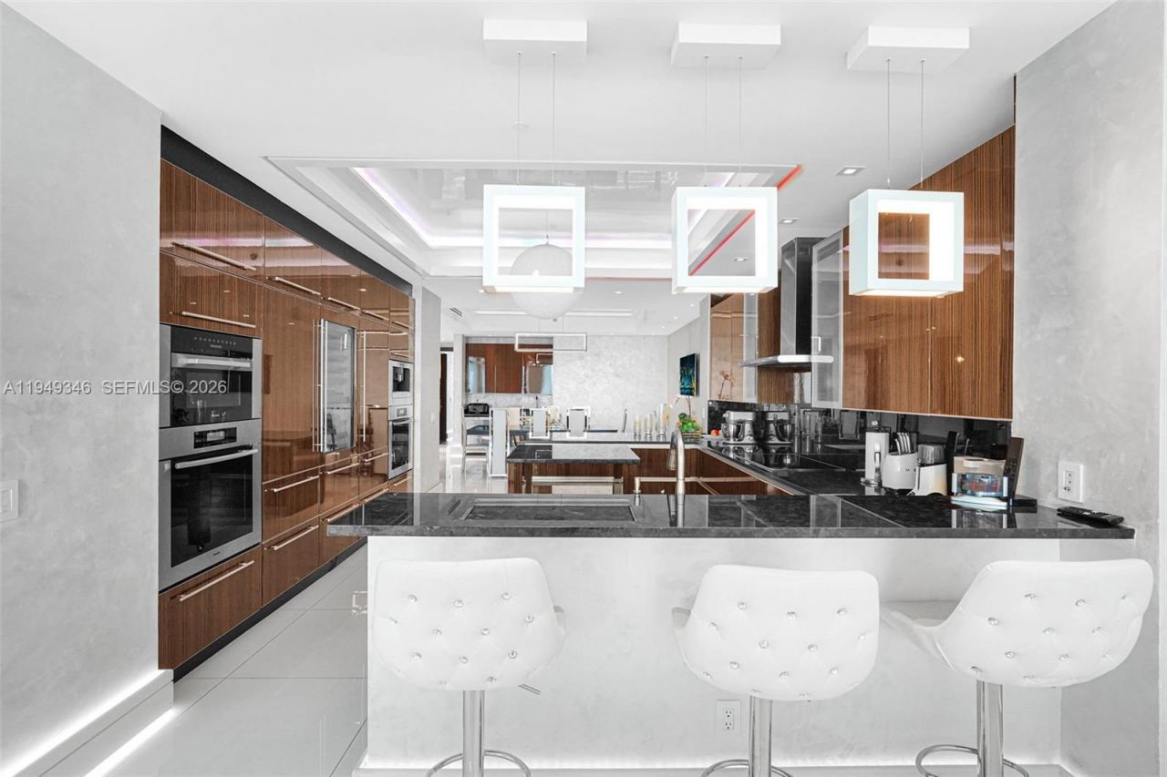 2711 S Ocean Drive, Unit 3704, Hollywood, FL 33019 Photo