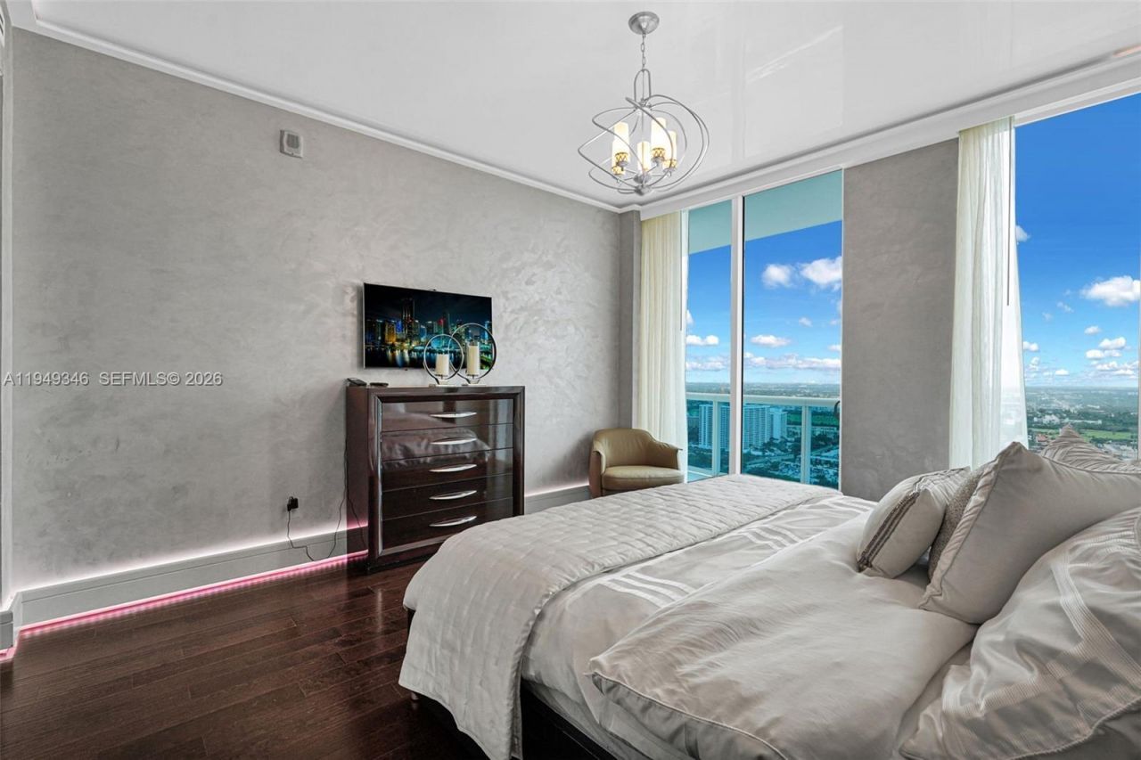 2711 S Ocean Drive, Unit 3704, Hollywood, FL 33019 Photo