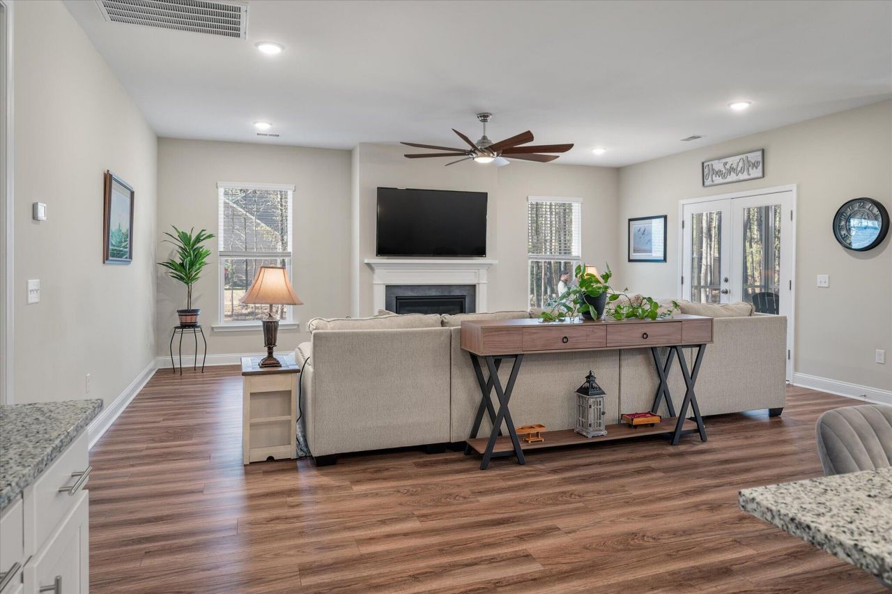 1119 Etowah Drive Photo 10