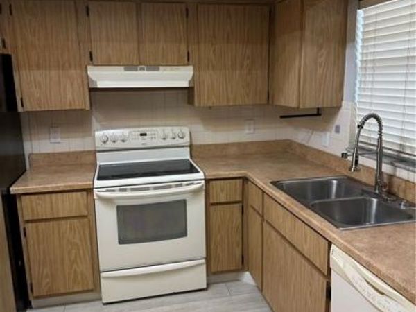 4955 Pepper CIR, Unit B206, NAPLES, FL 34113