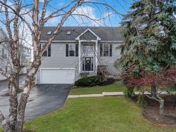 1491 W Sedgewood Court, Round Lake, IL 60073