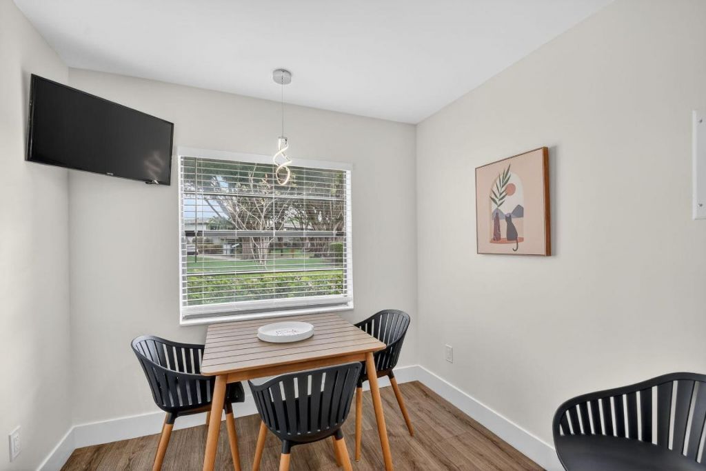 9 Southport Lane, Unit C, Boynton Beach, FL 33436 Photo