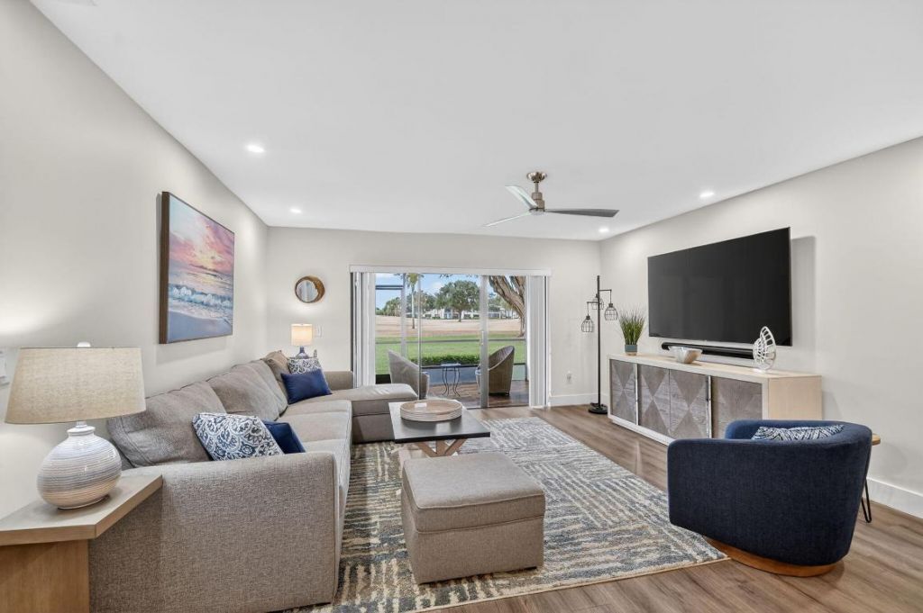 9 Southport Lane, Unit C, Boynton Beach, FL 33436 Photo